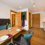 Tiroler Weinstube Aparthotel Seefeld in Tirol