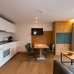 Tiroler Weinstube Aparthotel Seefeld in Tirol