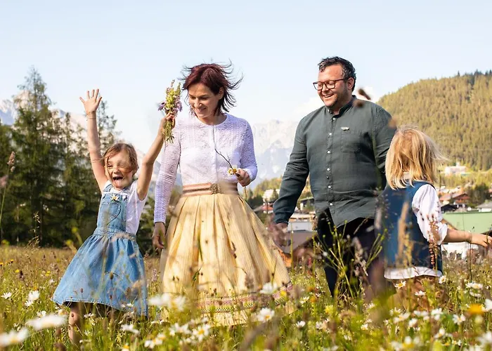 Tiroler Weinstube Apart-hotel