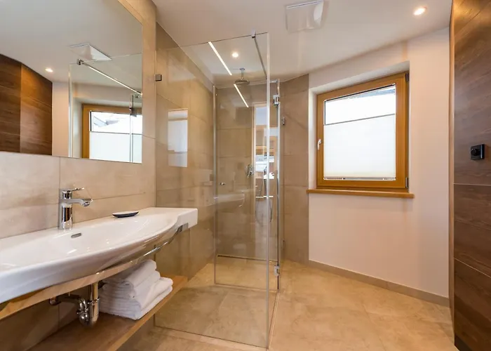 Tiroler Weinstube מלון דירות