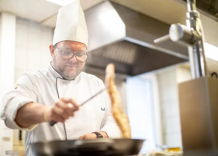 Tiroler Weinstube מלון דירות