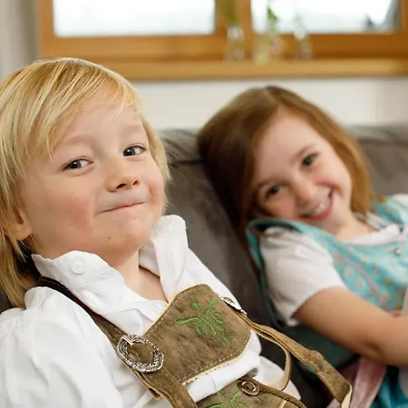 Apartmanhotel Tiroler Weinstube 4*